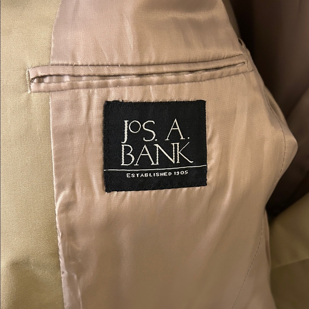 JoS. A. Bank Classic Khaki Blazer - Picture 3 of 4